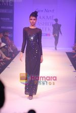 Model walks the ramp for Jelin George Show at Lakme Winter fashion week day 1 on 17th Sept 2010 (26).JPG